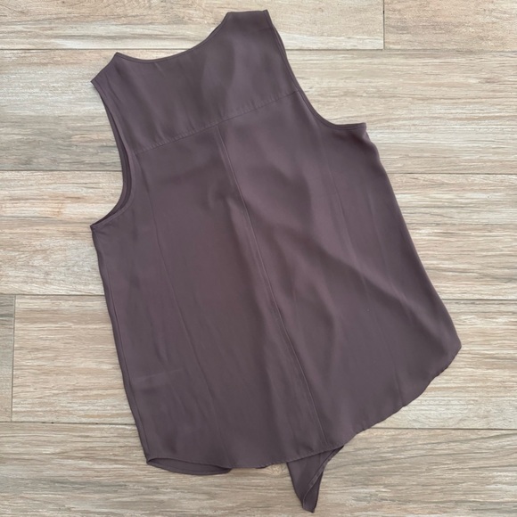 Valette Top - Picture 3 of 11